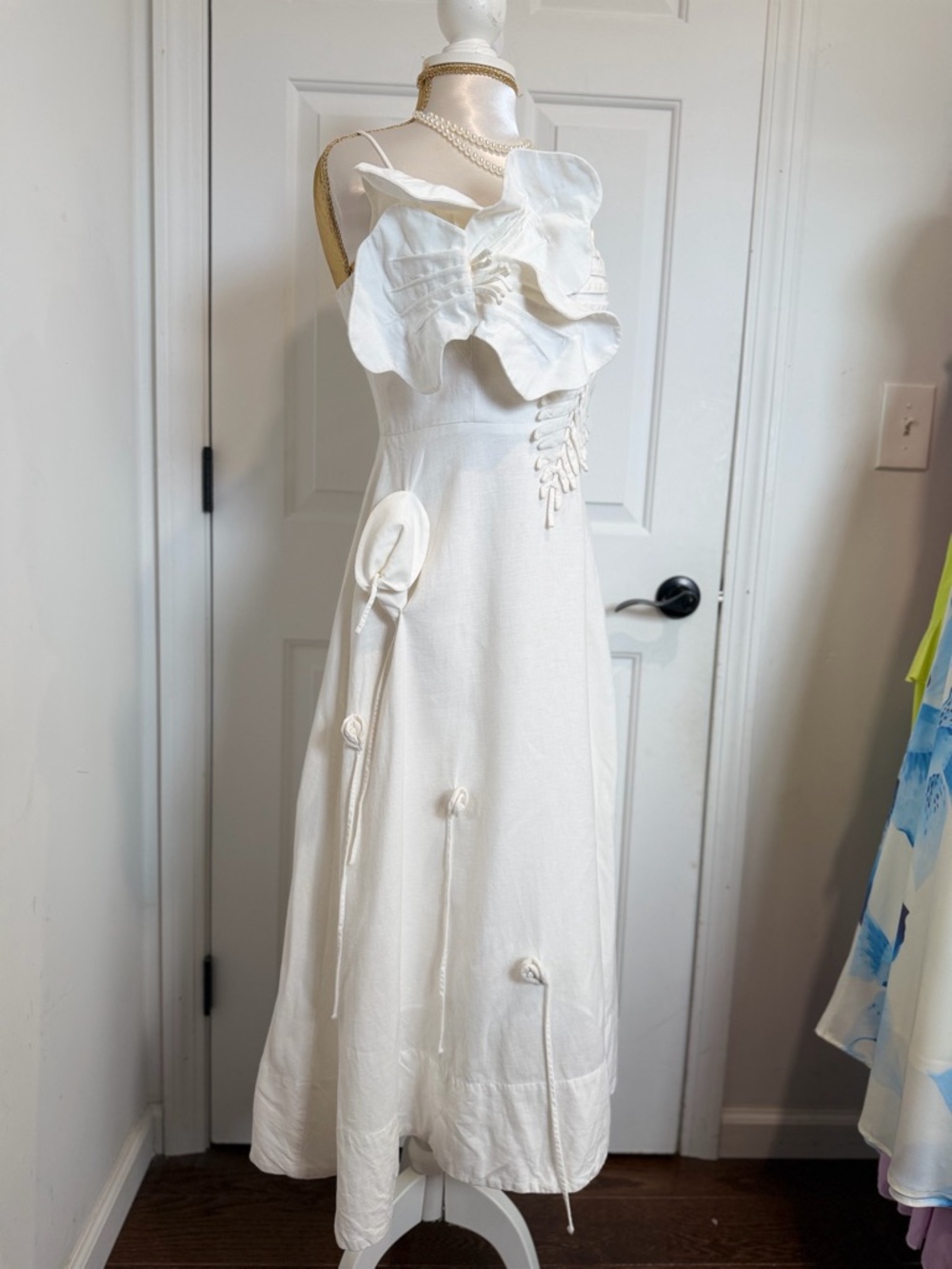 FARM Rio Cream Midi Dress with Floral Appliqué - Picture 11 of 16